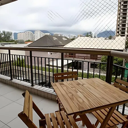 LUC115| Flat na praia da Barra com piscina e sauna-3